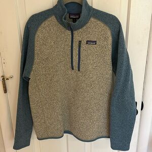 Men’s Patagonia two tone pullover sweater, size M